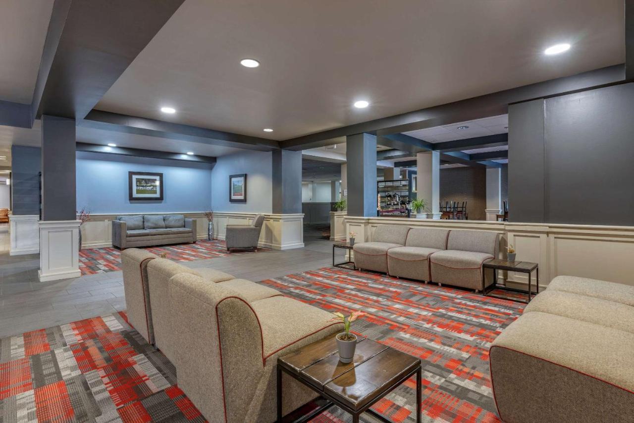 Quality Inn Lexington -Horse Park Exteriör bild