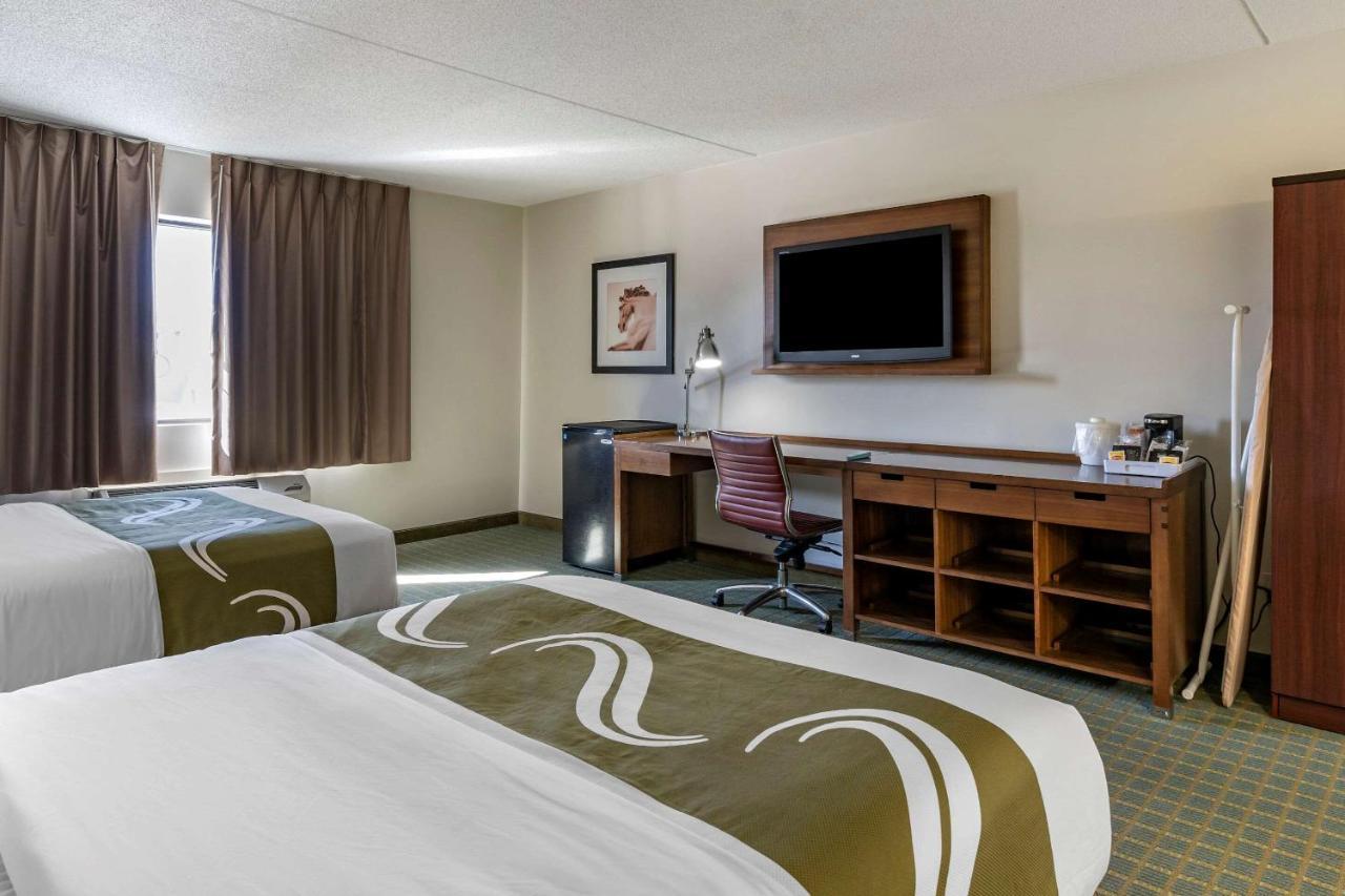 Quality Inn Lexington -Horse Park Exteriör bild