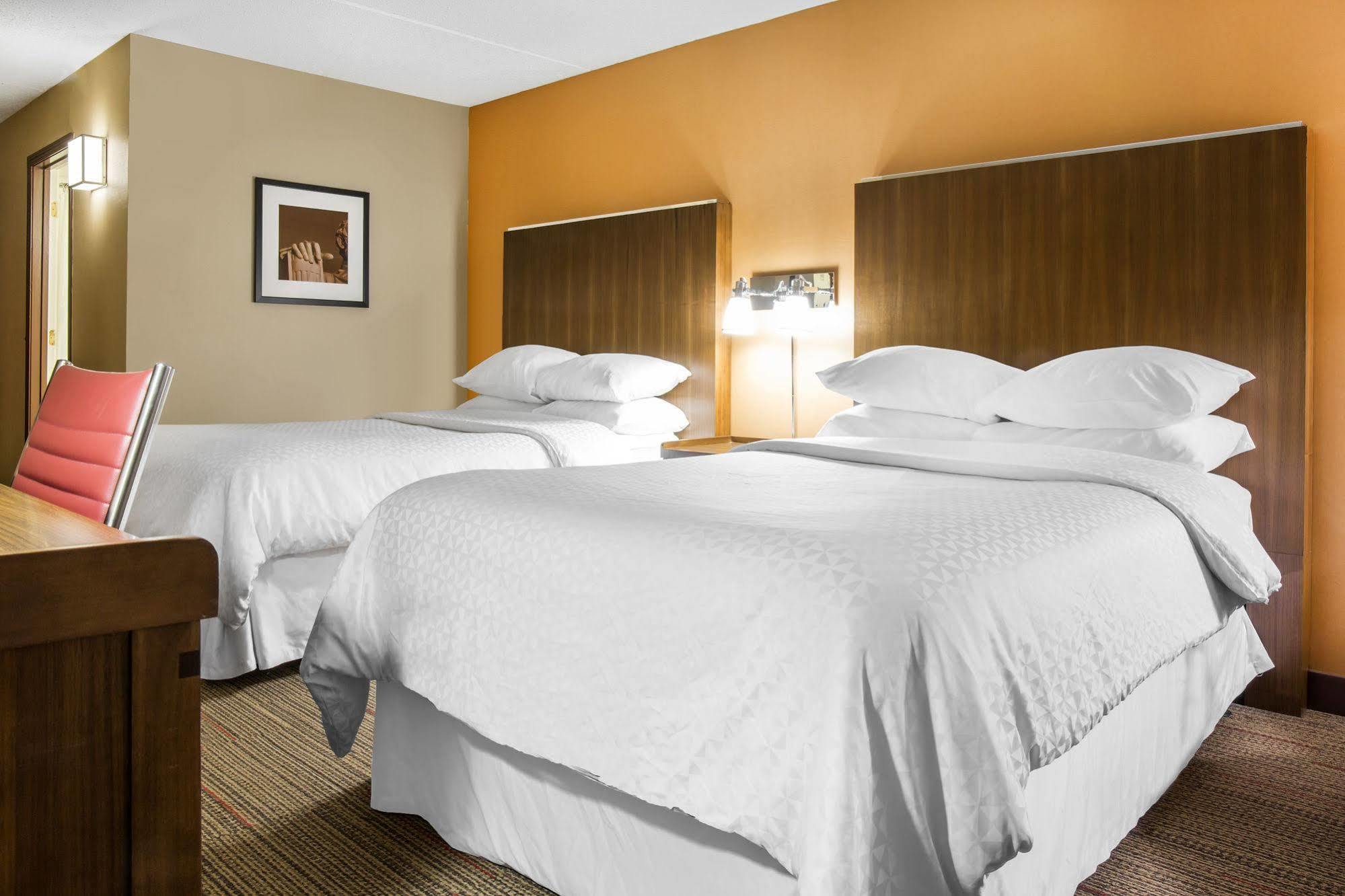 Quality Inn Lexington -Horse Park Exteriör bild